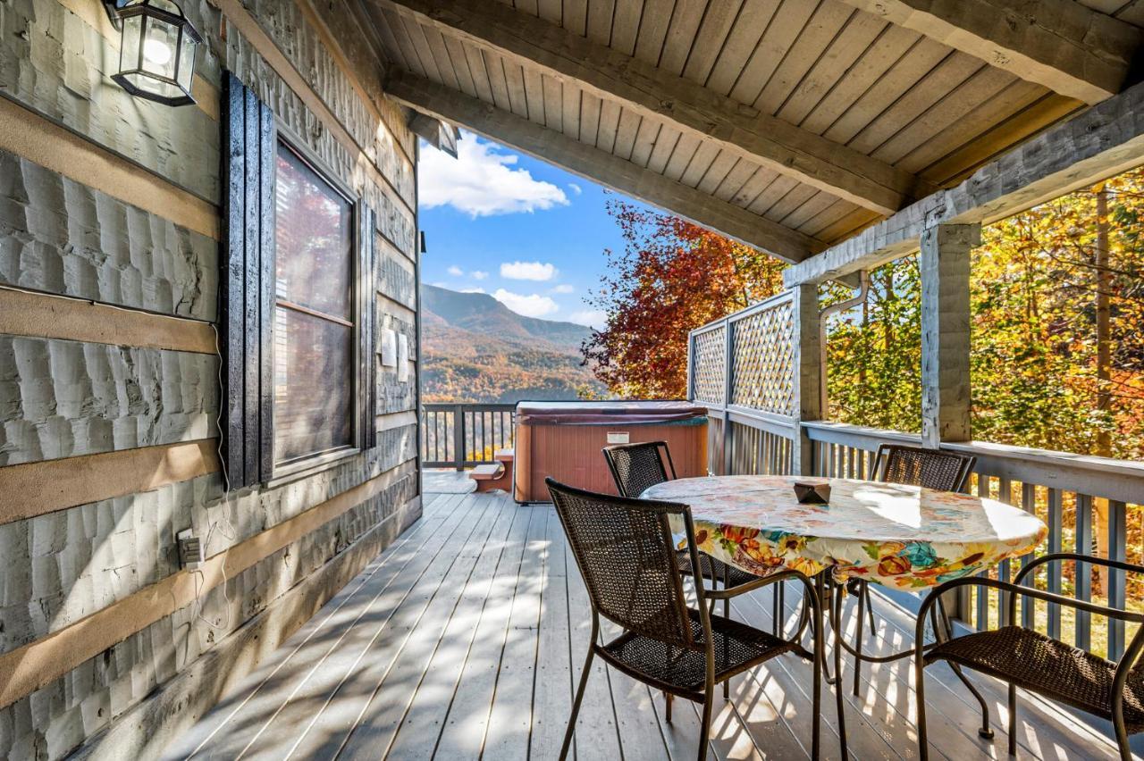 Barenberg Cabin - Secluded Unobstructed Panoramic Smoky Mountains View With Two Master Suites, Loft Game Room, And Hot Tub Gatlinburg Kültér fotó