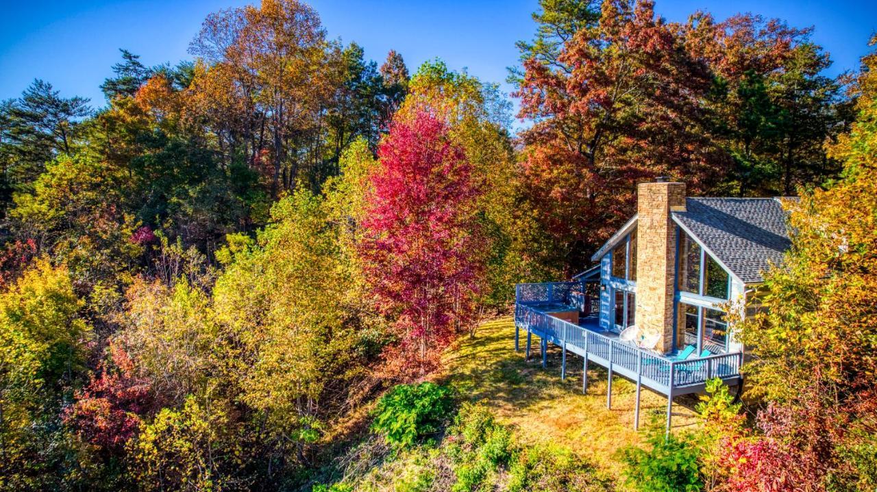 Barenberg Cabin - Secluded Unobstructed Panoramic Smoky Mountains View With Two Master Suites, Loft Game Room, And Hot Tub Gatlinburg Kültér fotó
